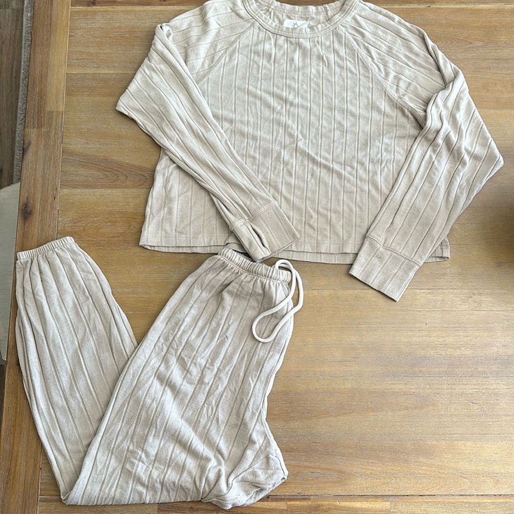 AERIE OFFLINE Crop LS Tee and Jogger Set